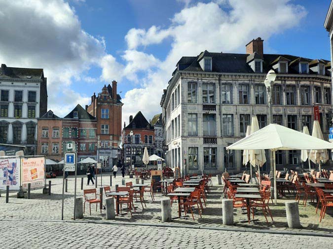 Mons